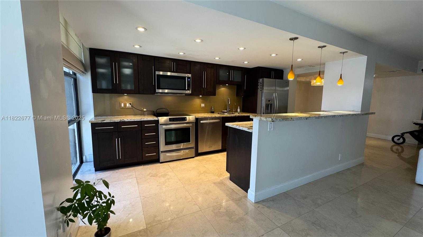 Small Image of 18181 NORTH EAST 31ST CT #1009, Aventura Number 3