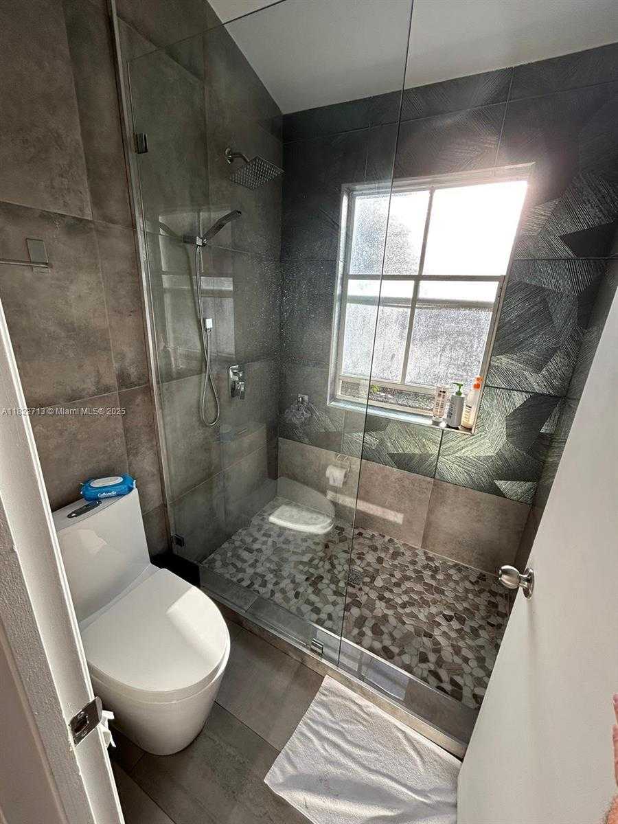 Small Image of 3065 NORTH 36TH AVE, Hollywood Number 30