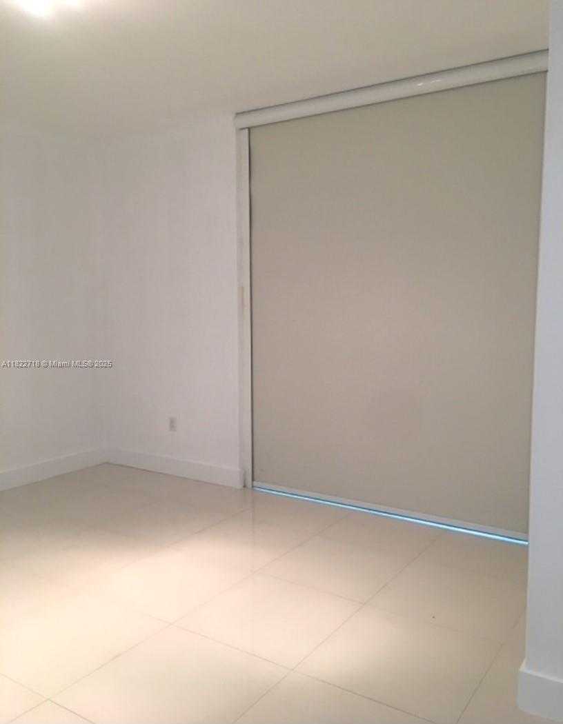 Small Image of 90 SOUTH WEST 3RD ST #4107, Miami Number 13