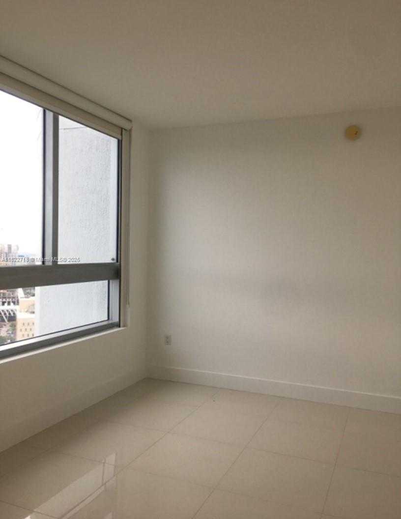 Small Image of 90 SOUTH WEST 3RD ST #4107, Miami Number 19