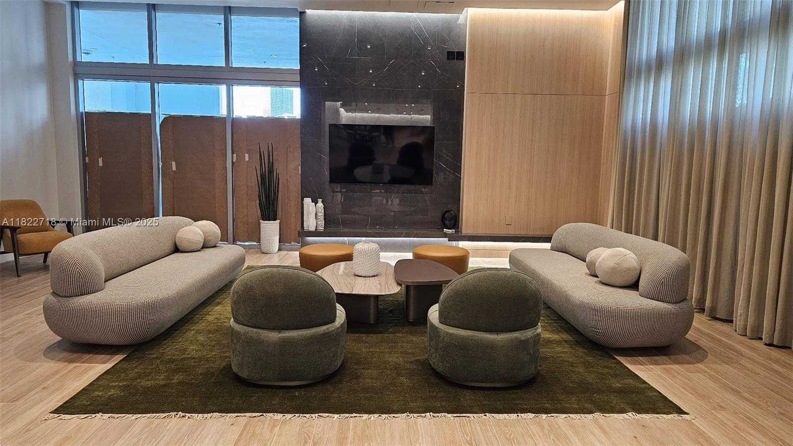 Small Image of 90 SOUTH WEST 3RD ST #4107, Miami Number 38