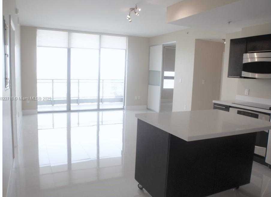 Small Image of 90 SOUTH WEST 3RD ST #4107, Miami Number 8