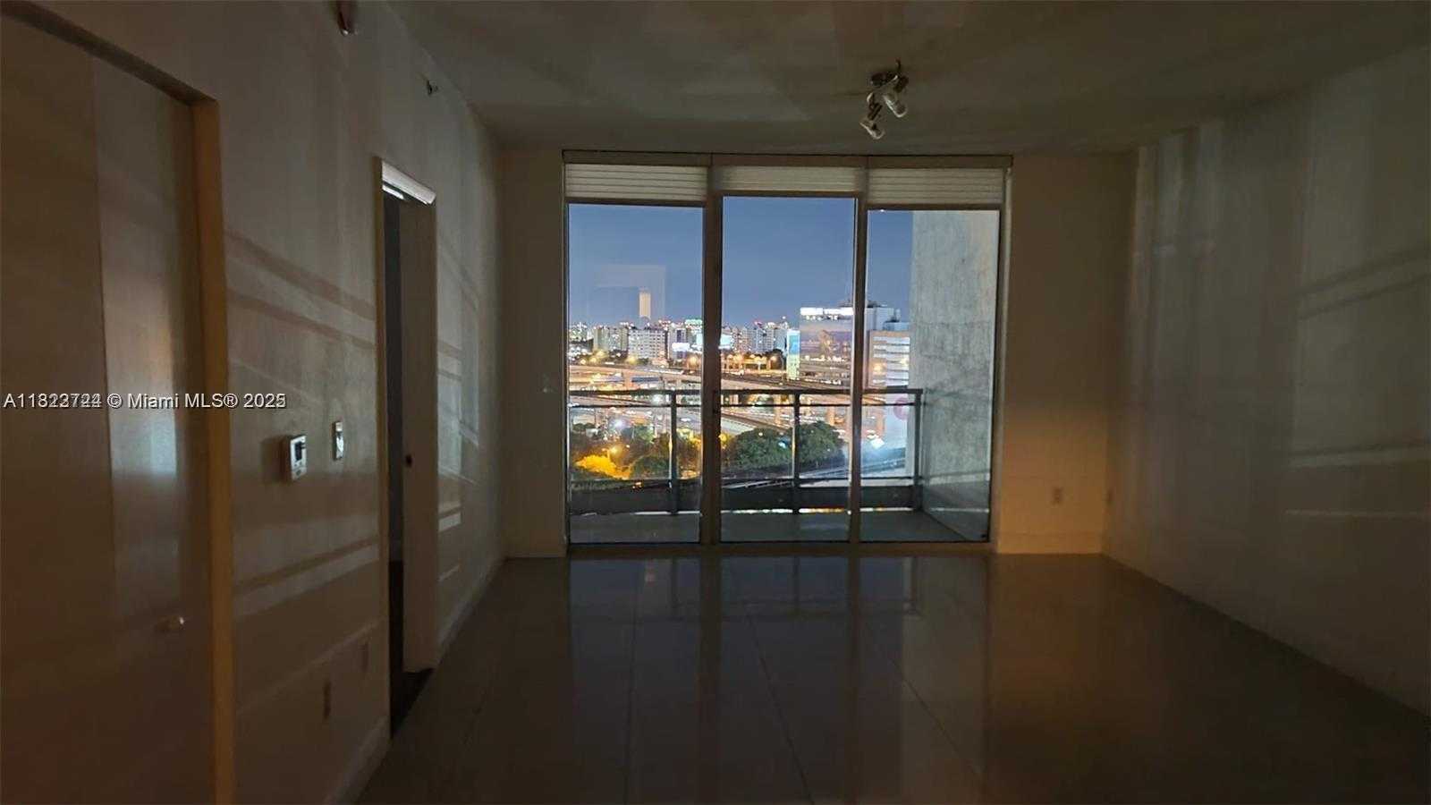 Small Image of 90 SOUTH WEST 3RD ST #1510, Miami Number 3
