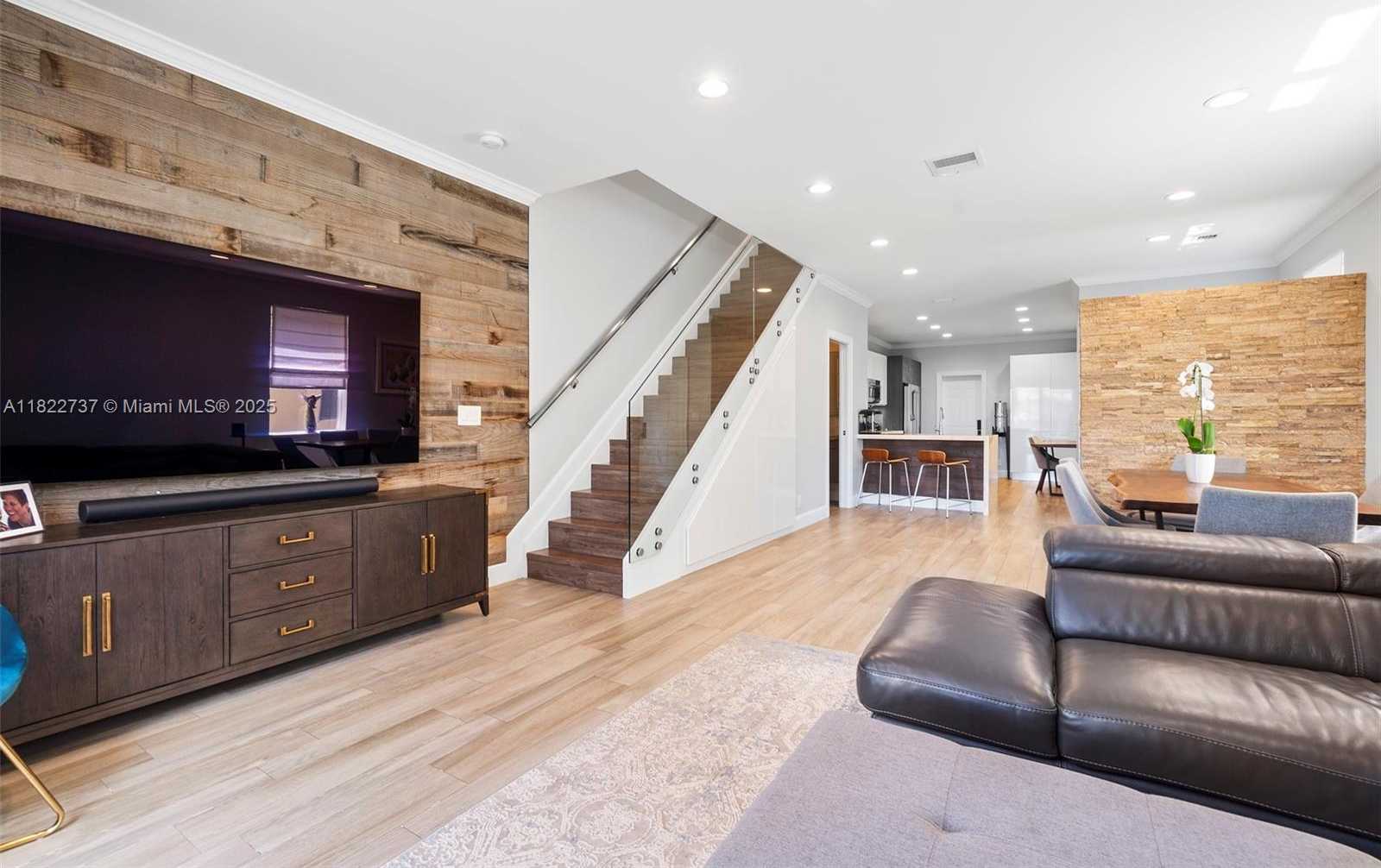 Small Image of 2361 PASADENA WAY, Weston Number 13
