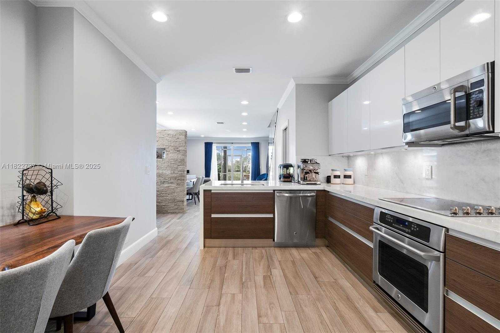 Small Image of 2361 PASADENA WAY, Weston Number 20
