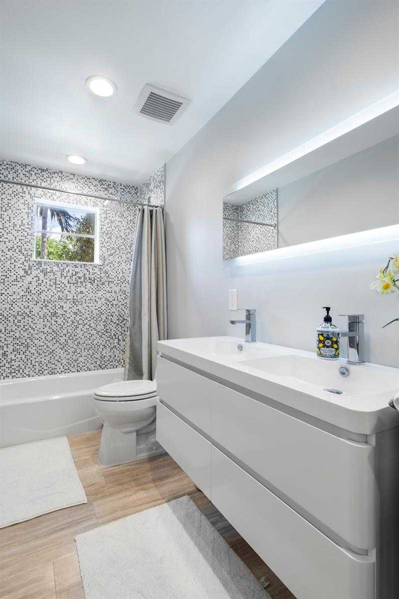 Small Image of 2361 PASADENA WAY, Weston Number 24