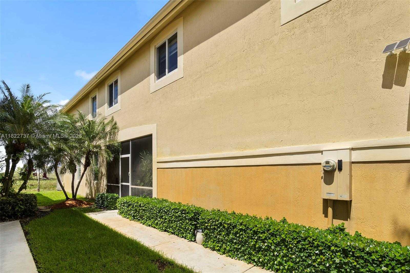 Small Image of 2361 PASADENA WAY, Weston Number 3
