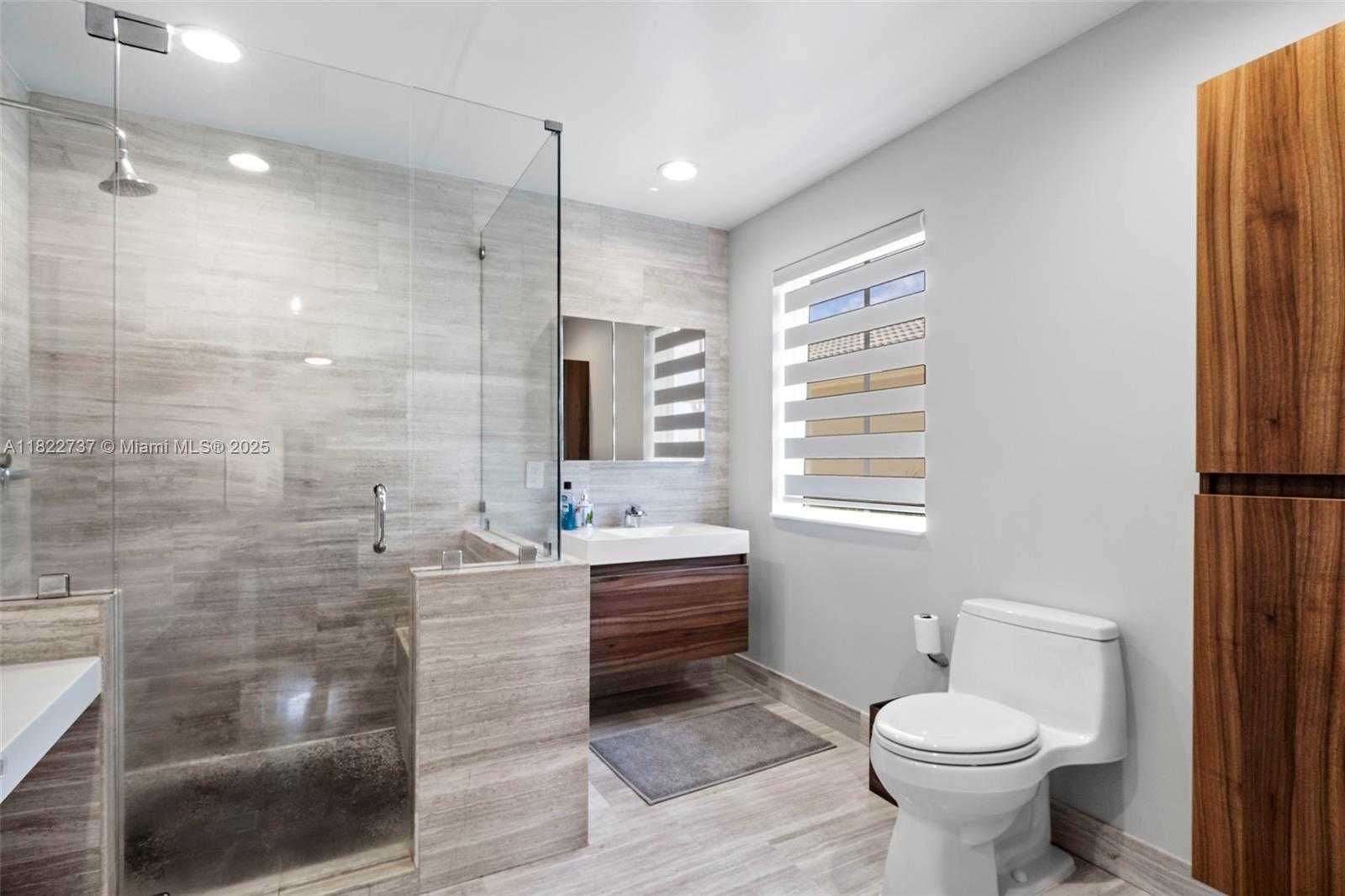 Small Image of 2361 PASADENA WAY, Weston Number 32
