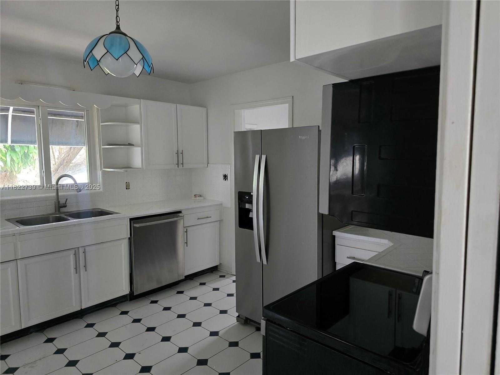 Small Image of 1338 JACKSON ST, Hollywood Number 21