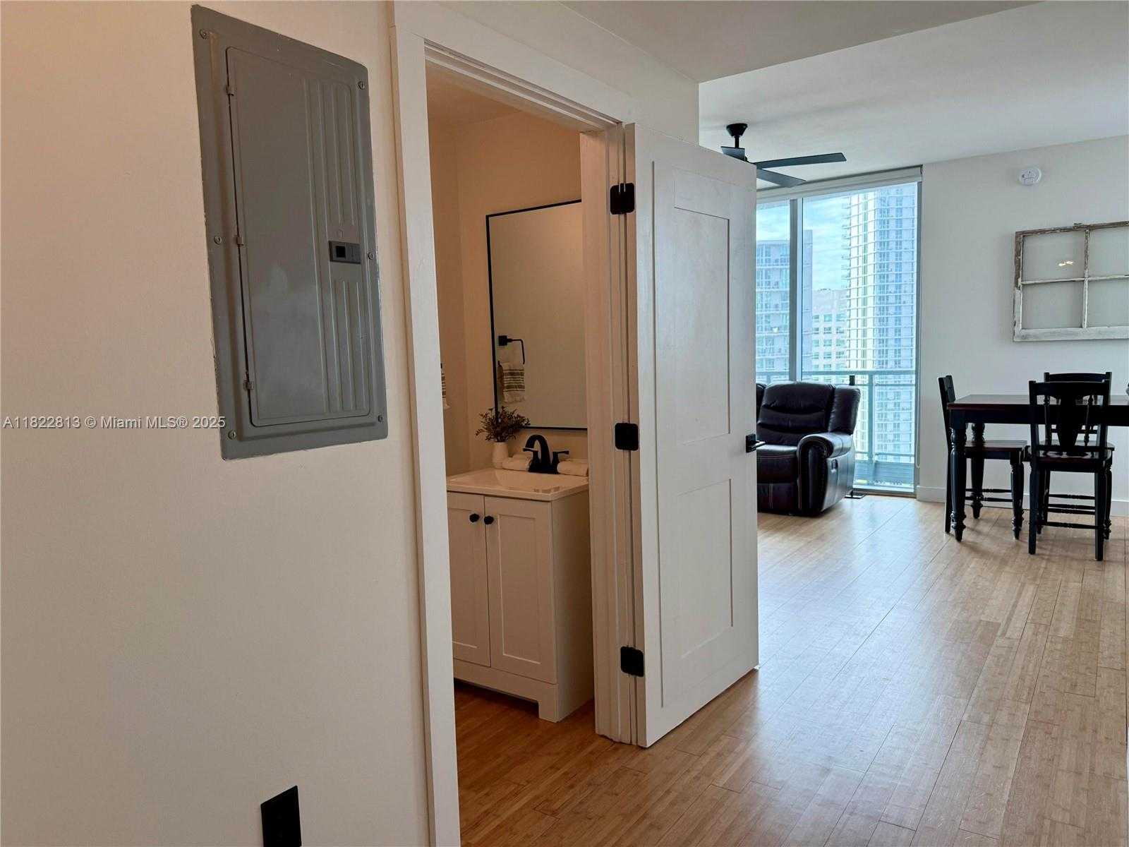 Small Image of 90 SOUTH WEST 3RD ST #2711, Miami Number 11