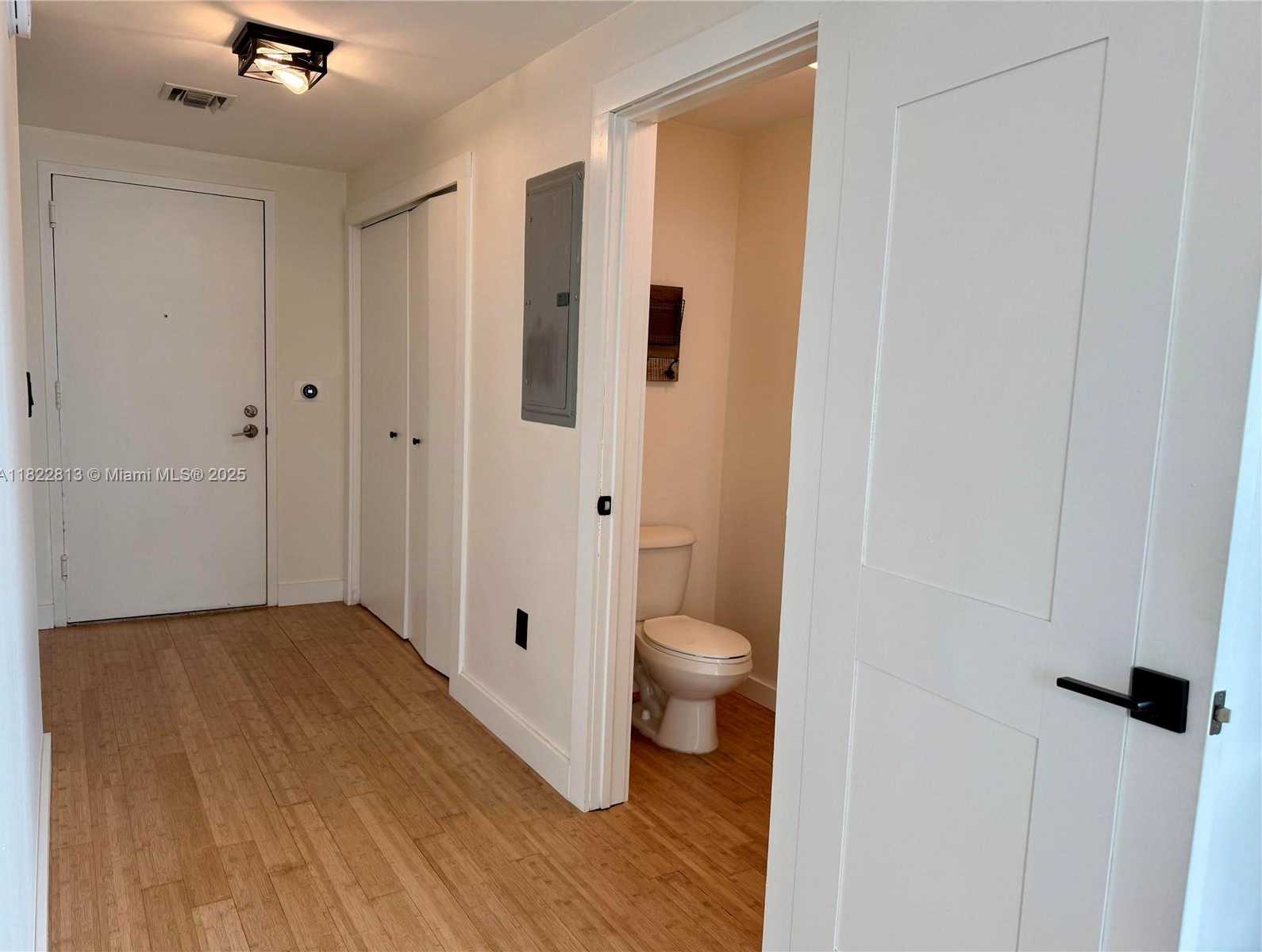 Small Image of 90 SOUTH WEST 3RD ST #2711, Miami Number 12