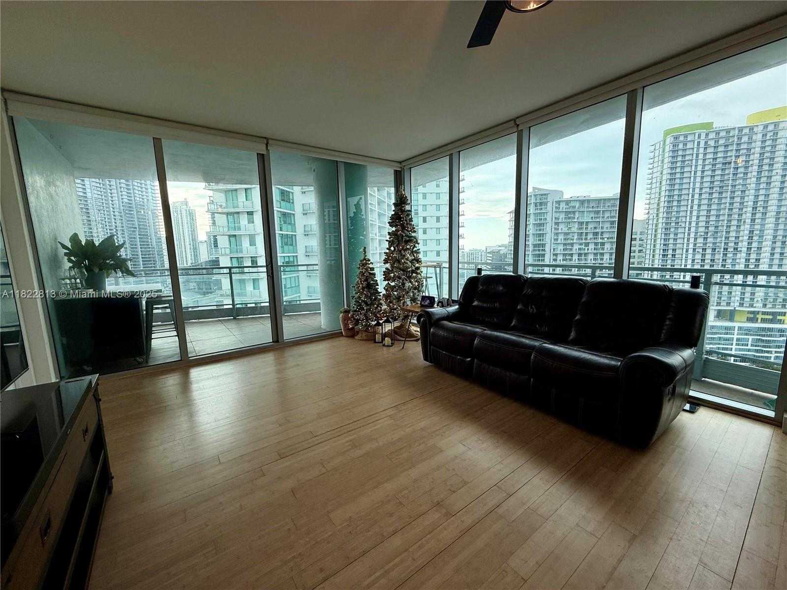 Small Image of 90 SOUTH WEST 3RD ST #2711, Miami Number 14