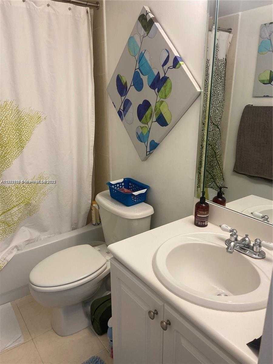 Small Image of 1455 NORTH TREASURE DR #2O, North Bay Village Number 20