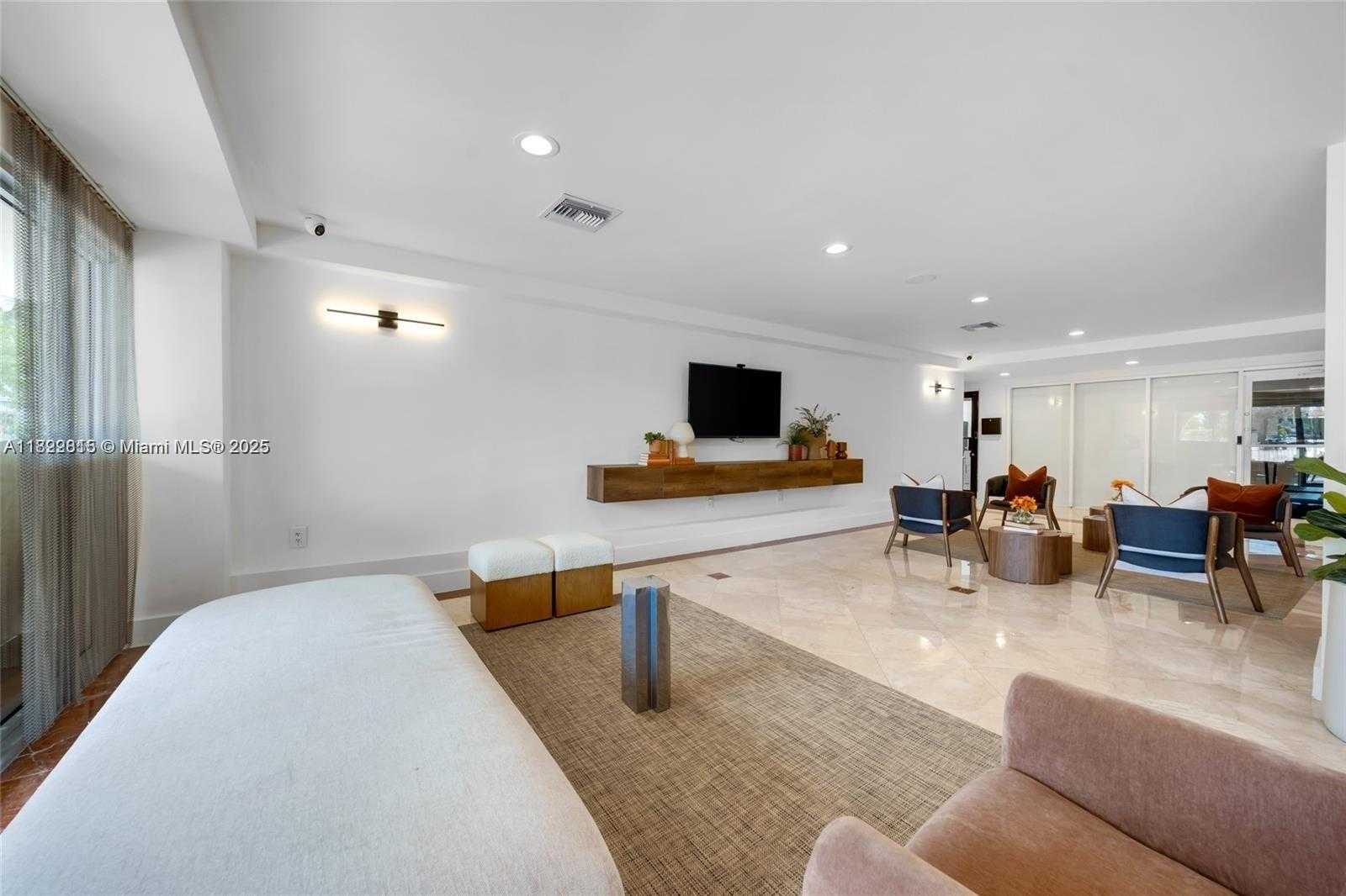 Small Image of 1455 NORTH TREASURE DR #2O, North Bay Village Number 6
