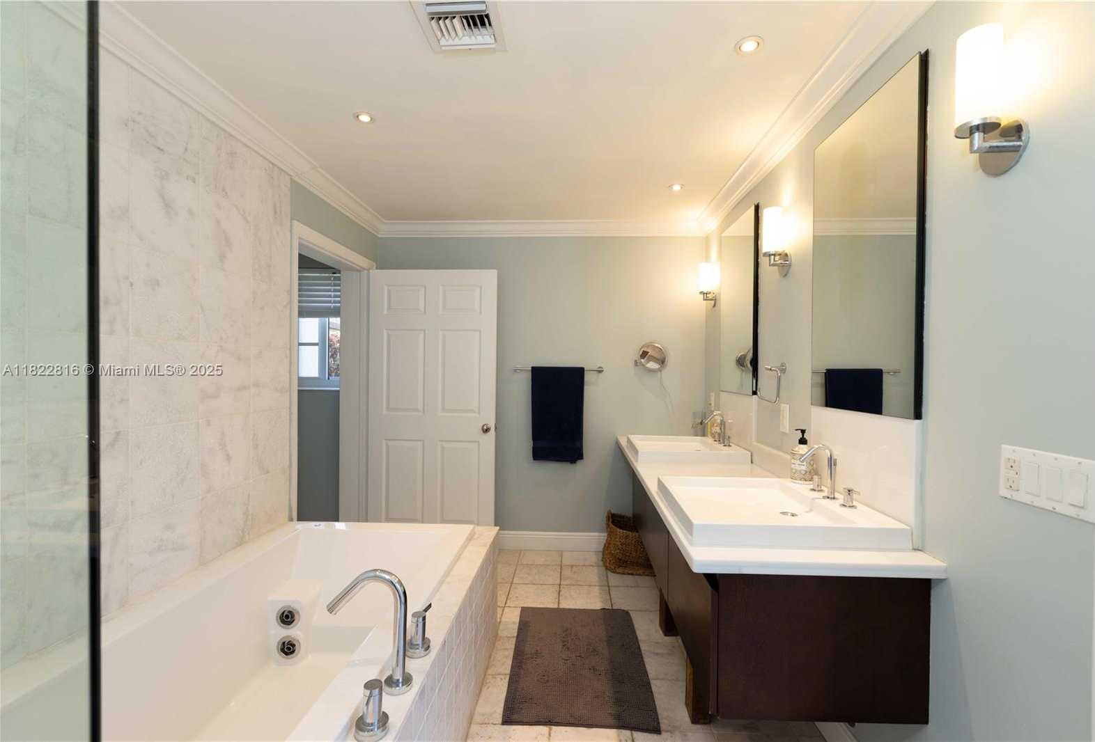 Small Image of 7451 SOUTH WEST 133RD ST, Pinecrest Number 25