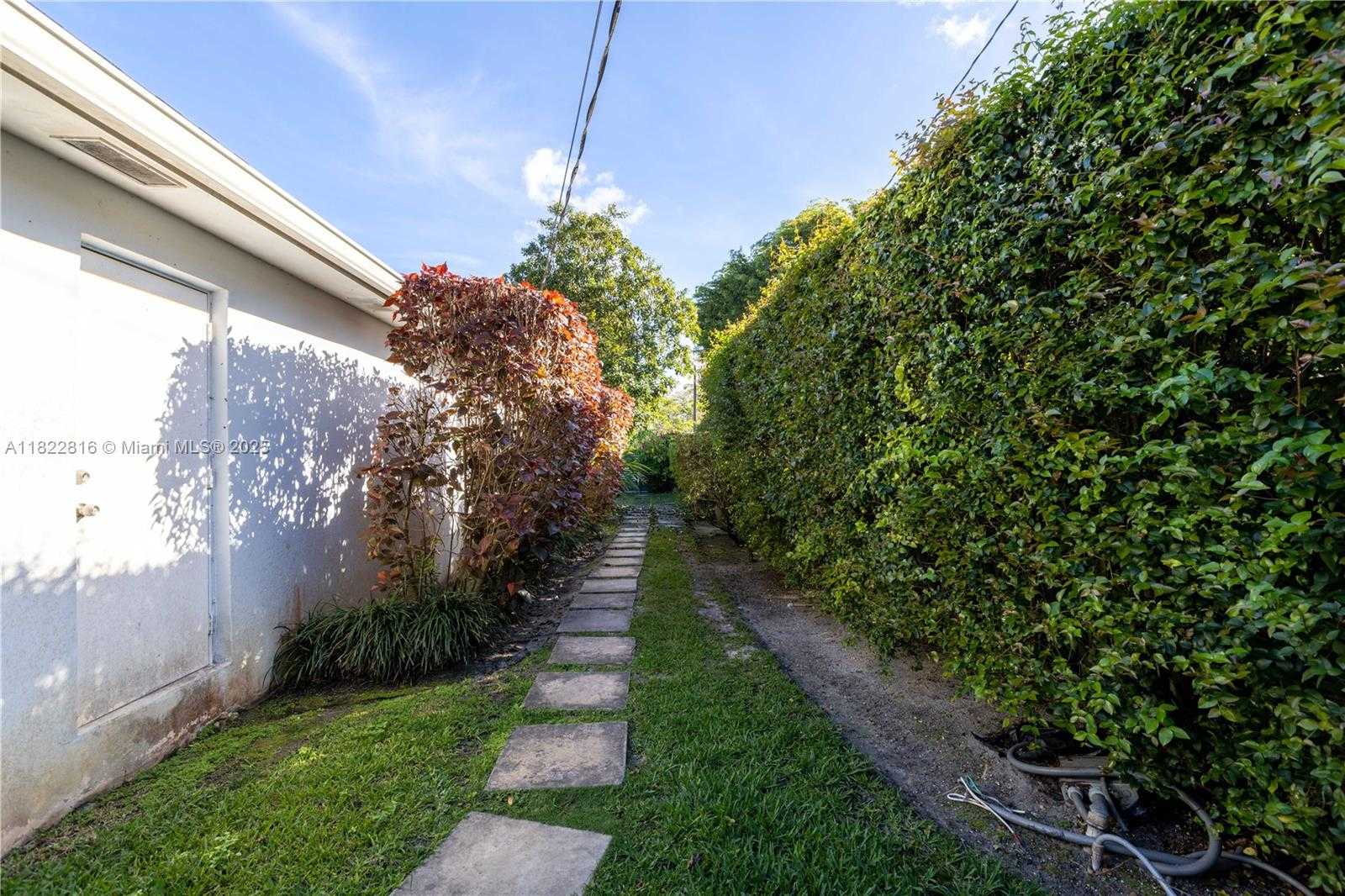 Small Image of 7451 SOUTH WEST 133RD ST, Pinecrest Number 42