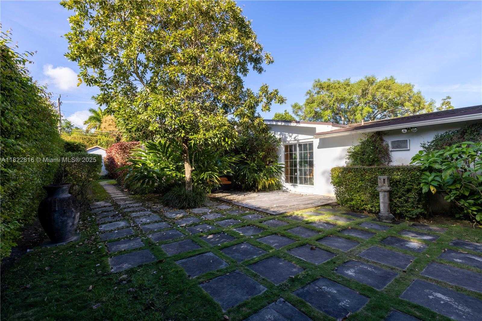 Small Image of 7451 SOUTH WEST 133RD ST, Pinecrest Number 43