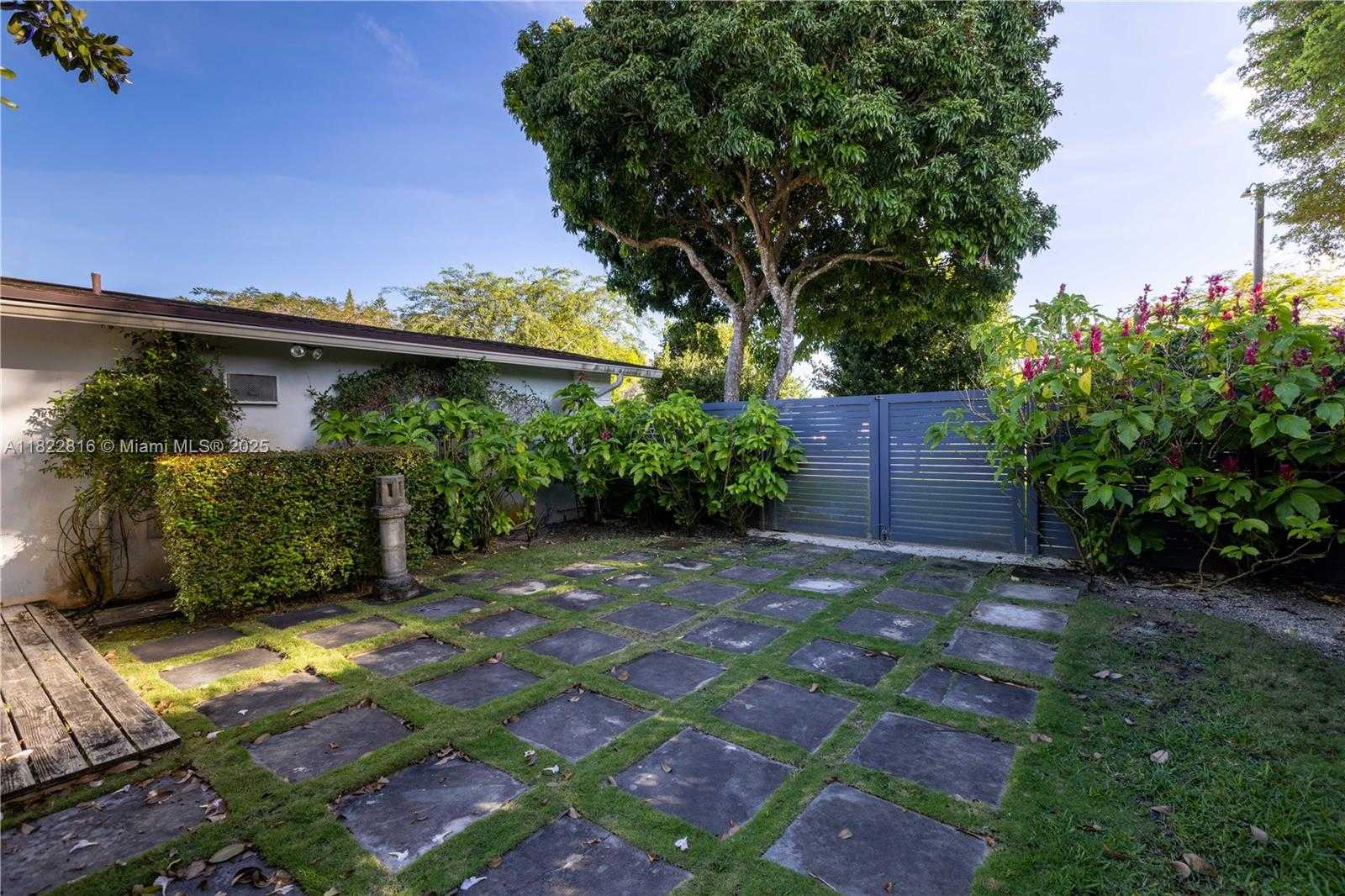 Small Image of 7451 SOUTH WEST 133RD ST, Pinecrest Number 44