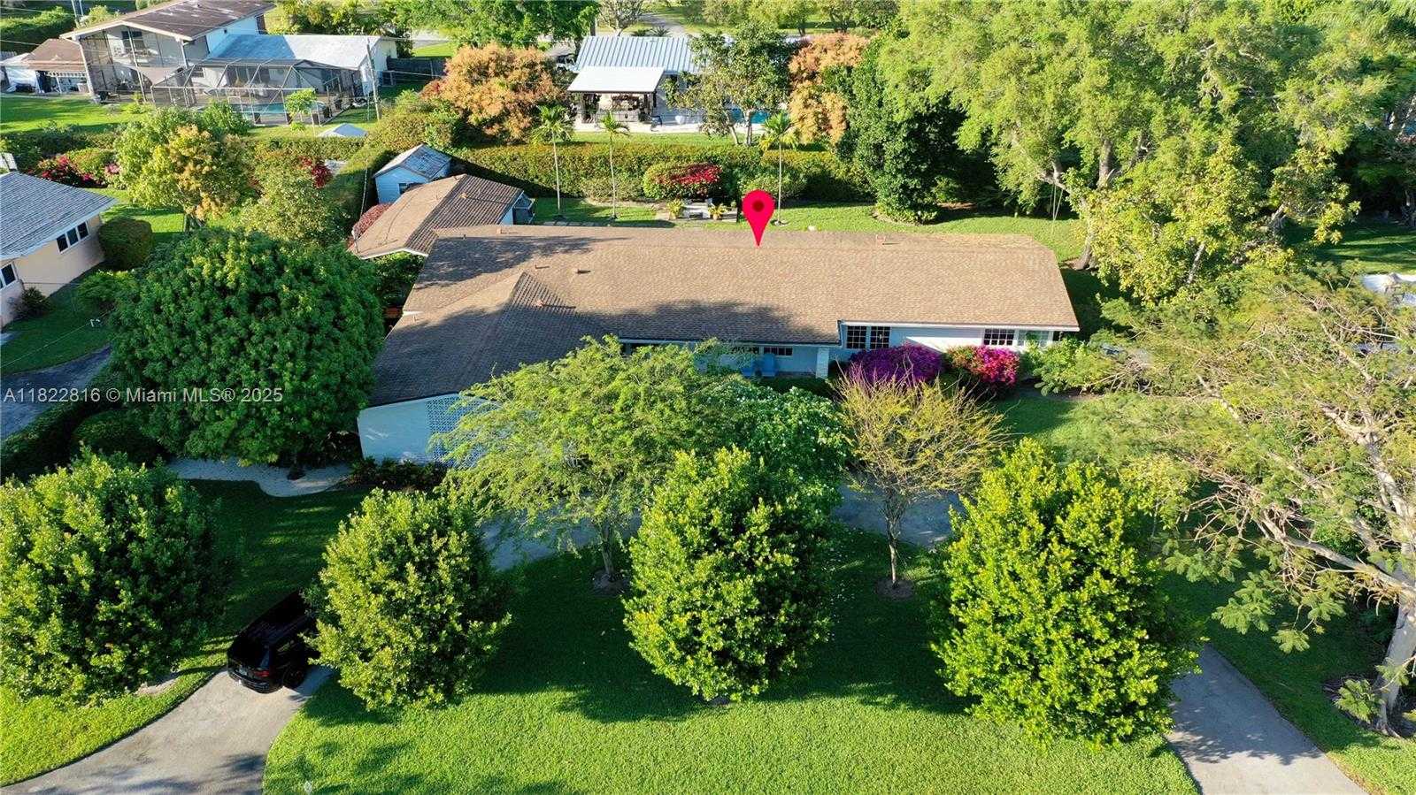 Small Image of 7451 SOUTH WEST 133RD ST, Pinecrest Number 47