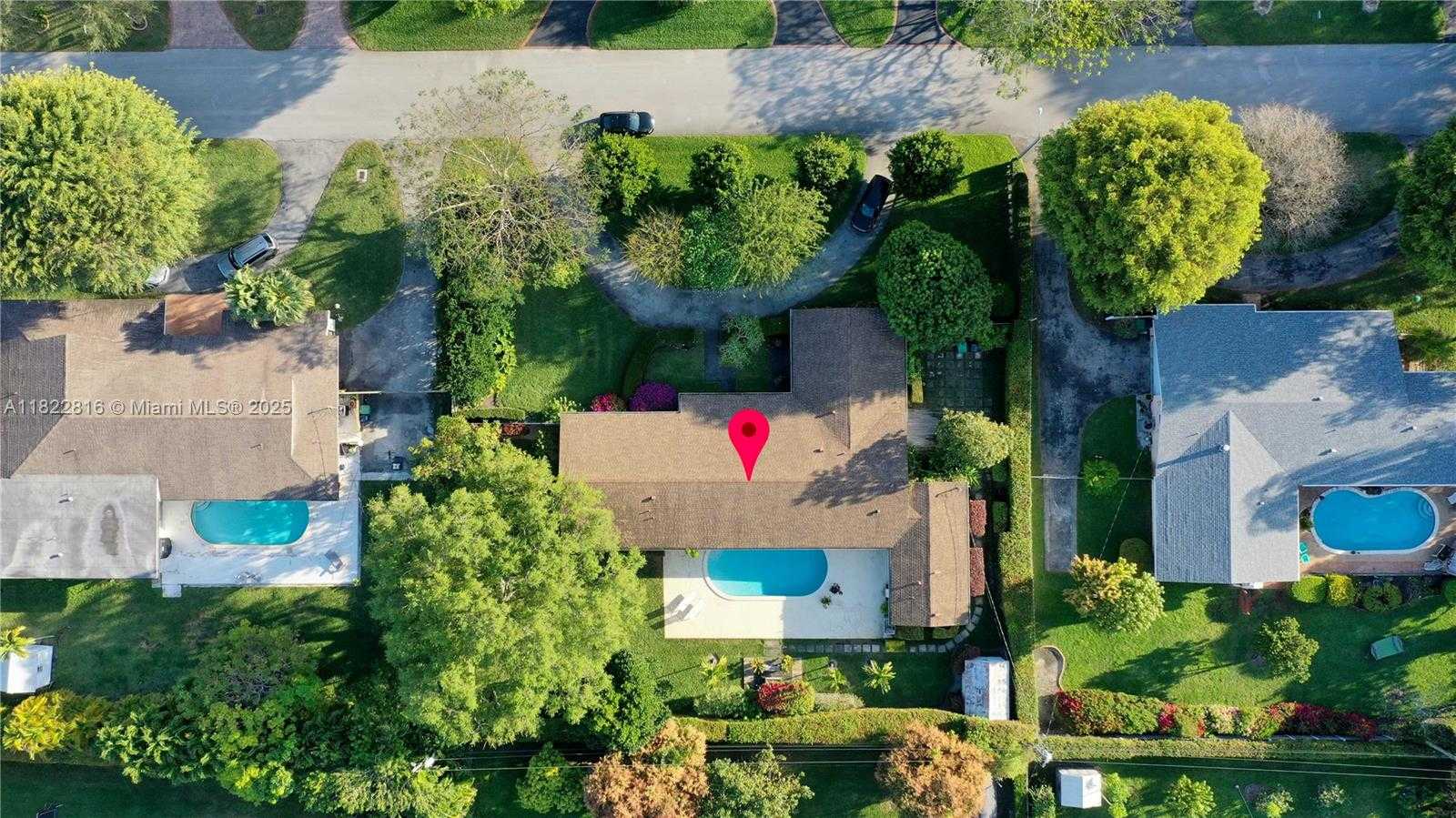 Small Image of 7451 SOUTH WEST 133RD ST, Pinecrest Number 49