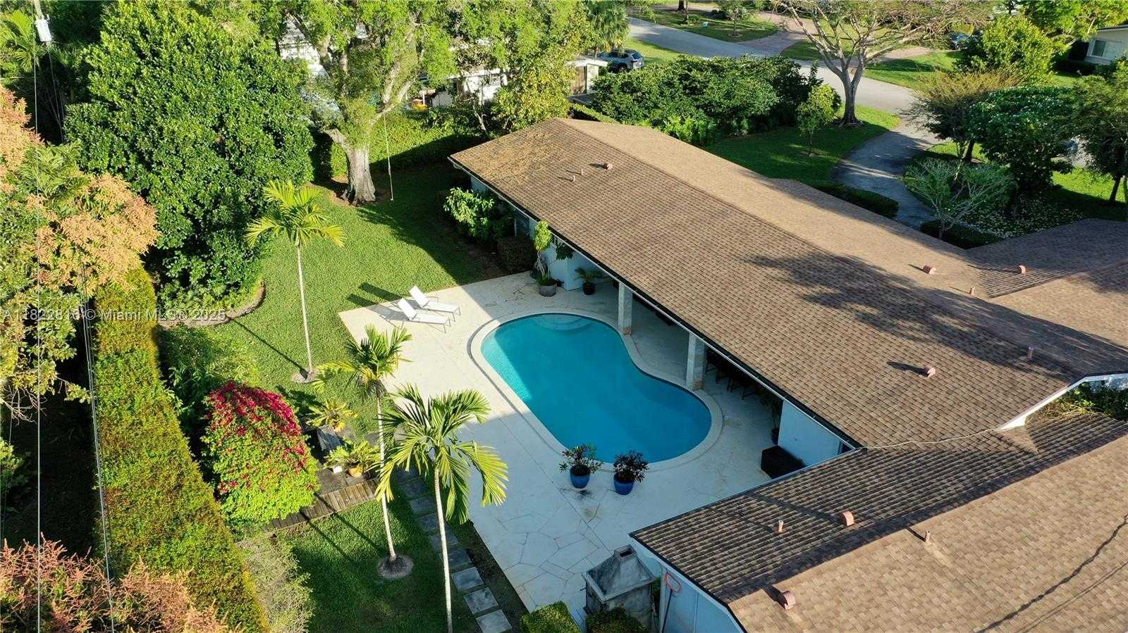 Small Image of 7451 SOUTH WEST 133RD ST, Pinecrest Number 50