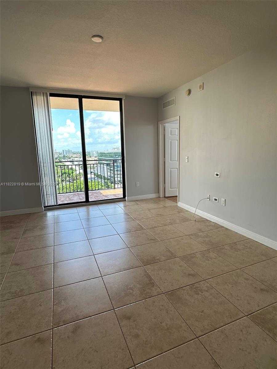 Small Image of 888 SOUTH DOUGLAS RD #901, Coral Gables Number 6