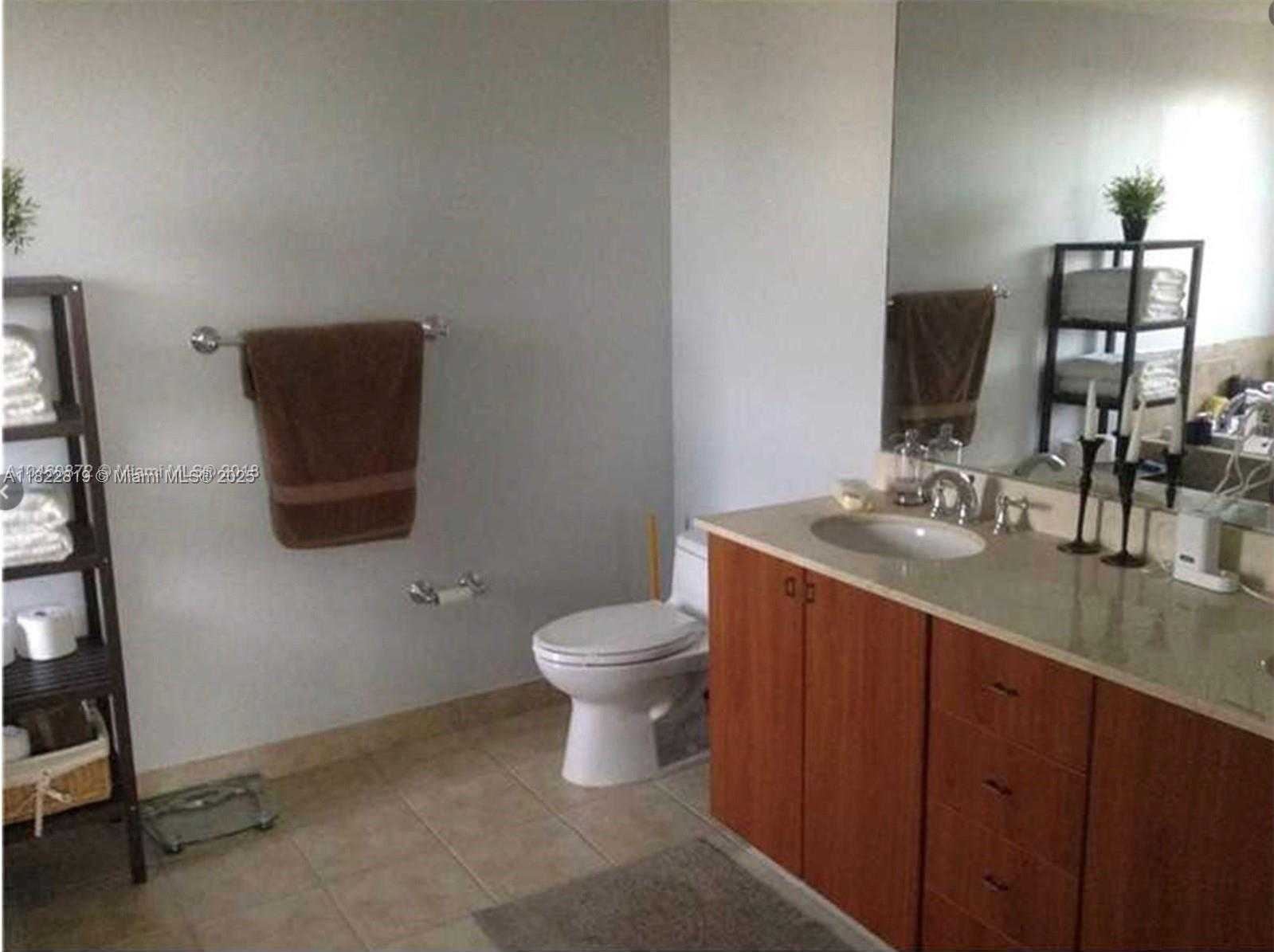 Small Image of 888 SOUTH DOUGLAS RD #901, Coral Gables Number 8