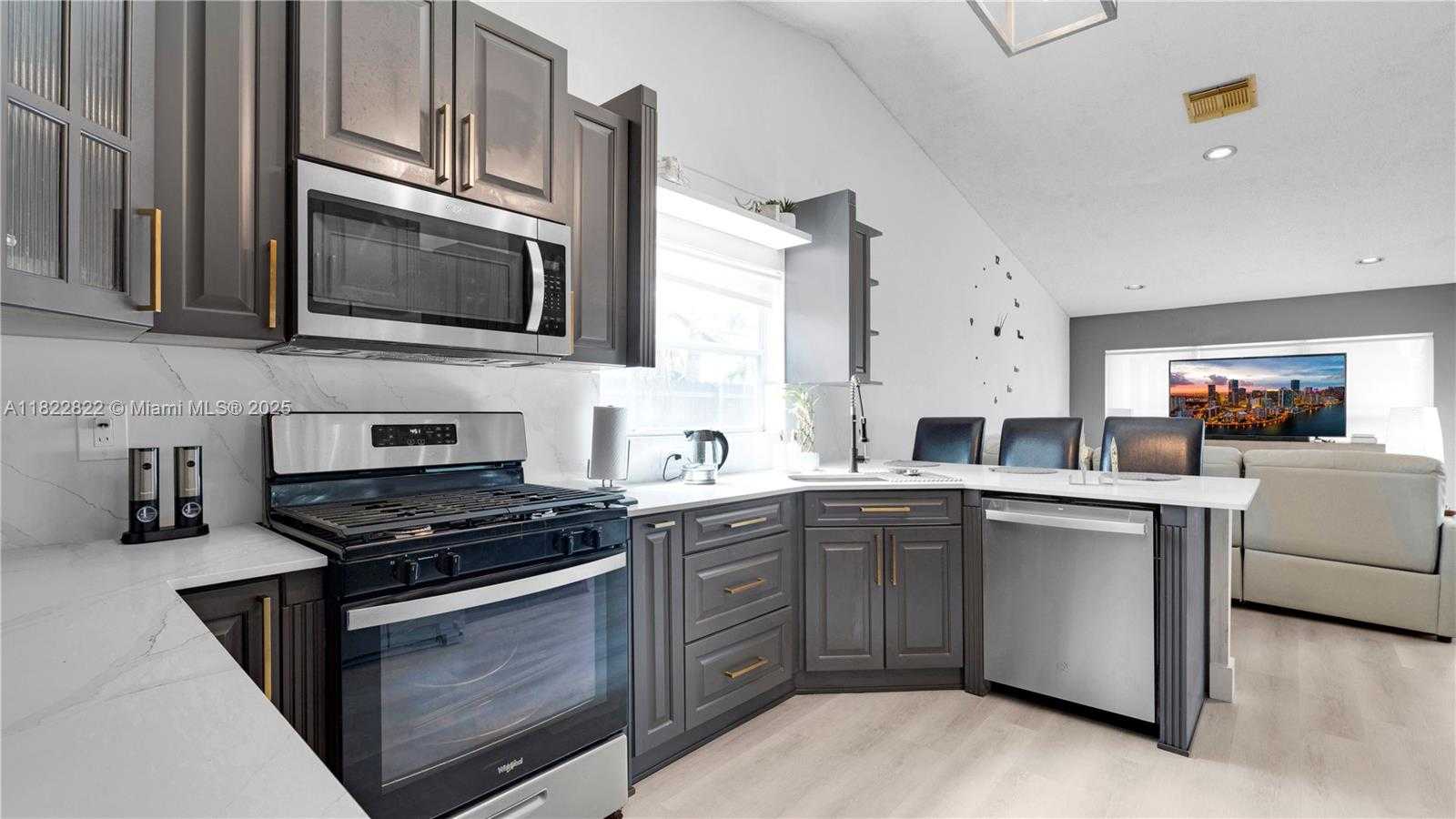 Small Image of 8356 SOUTH WEST 158TH AVE, Miami Number 13
