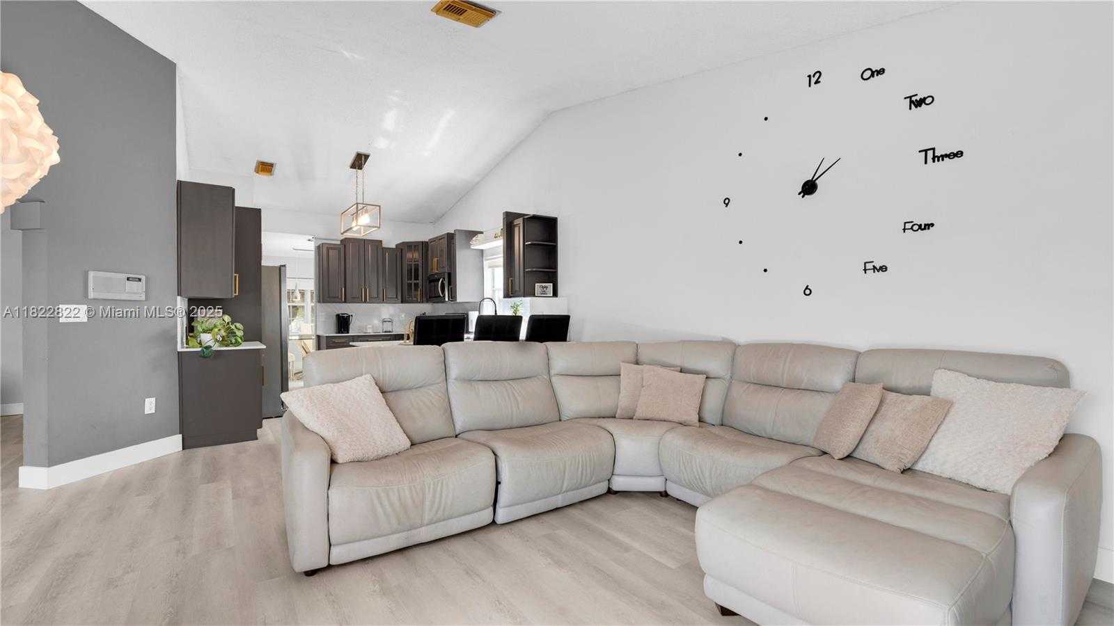 Small Image of 8356 SOUTH WEST 158TH AVE, Miami Number 18