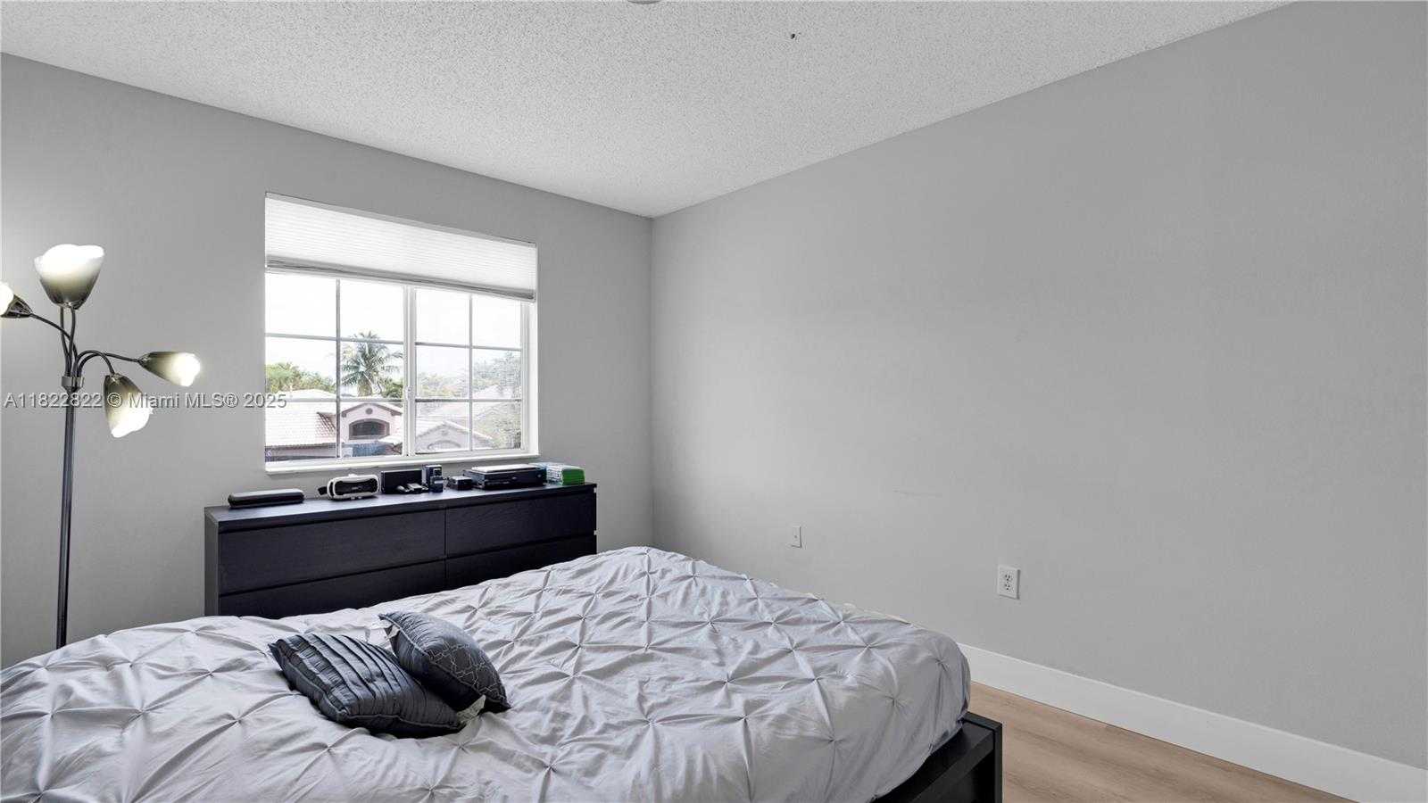 Small Image of 8356 SOUTH WEST 158TH AVE, Miami Number 35