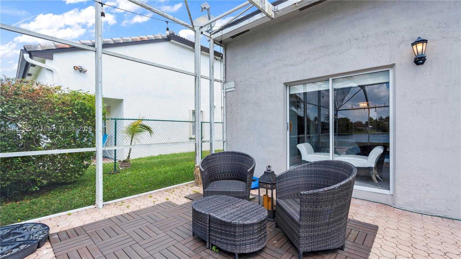 Small Image of 8356 SOUTH WEST 158TH AVE, Miami Number 42