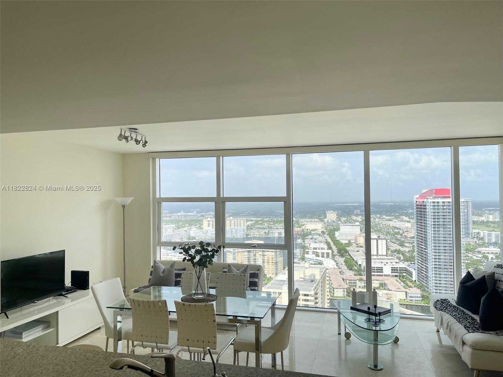 Small Image of 1830 SOUTH OCEAN DR #3407, Hallandale Beach Number 11