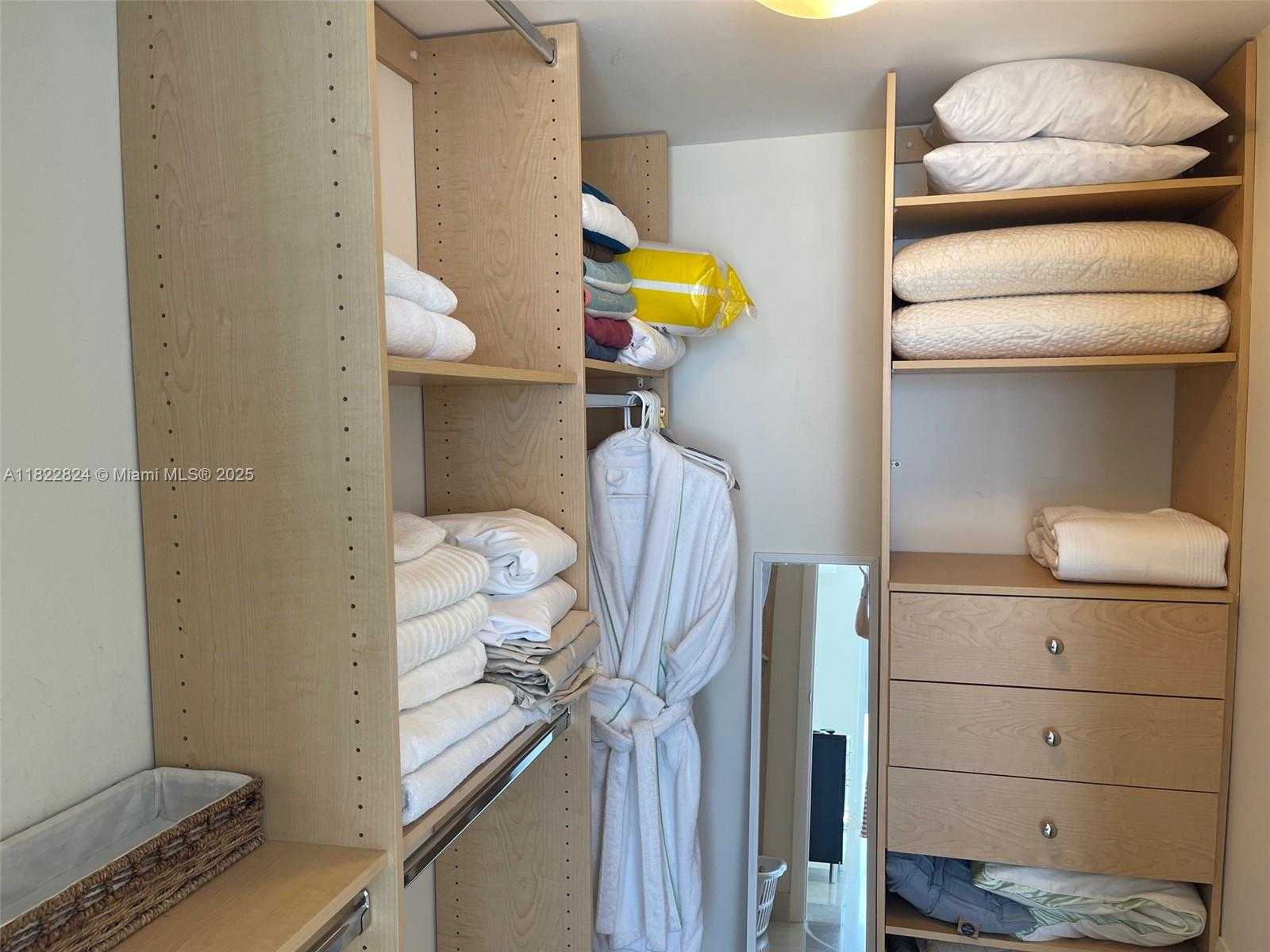 Small Image of 1830 SOUTH OCEAN DR #3407, Hallandale Beach Number 20