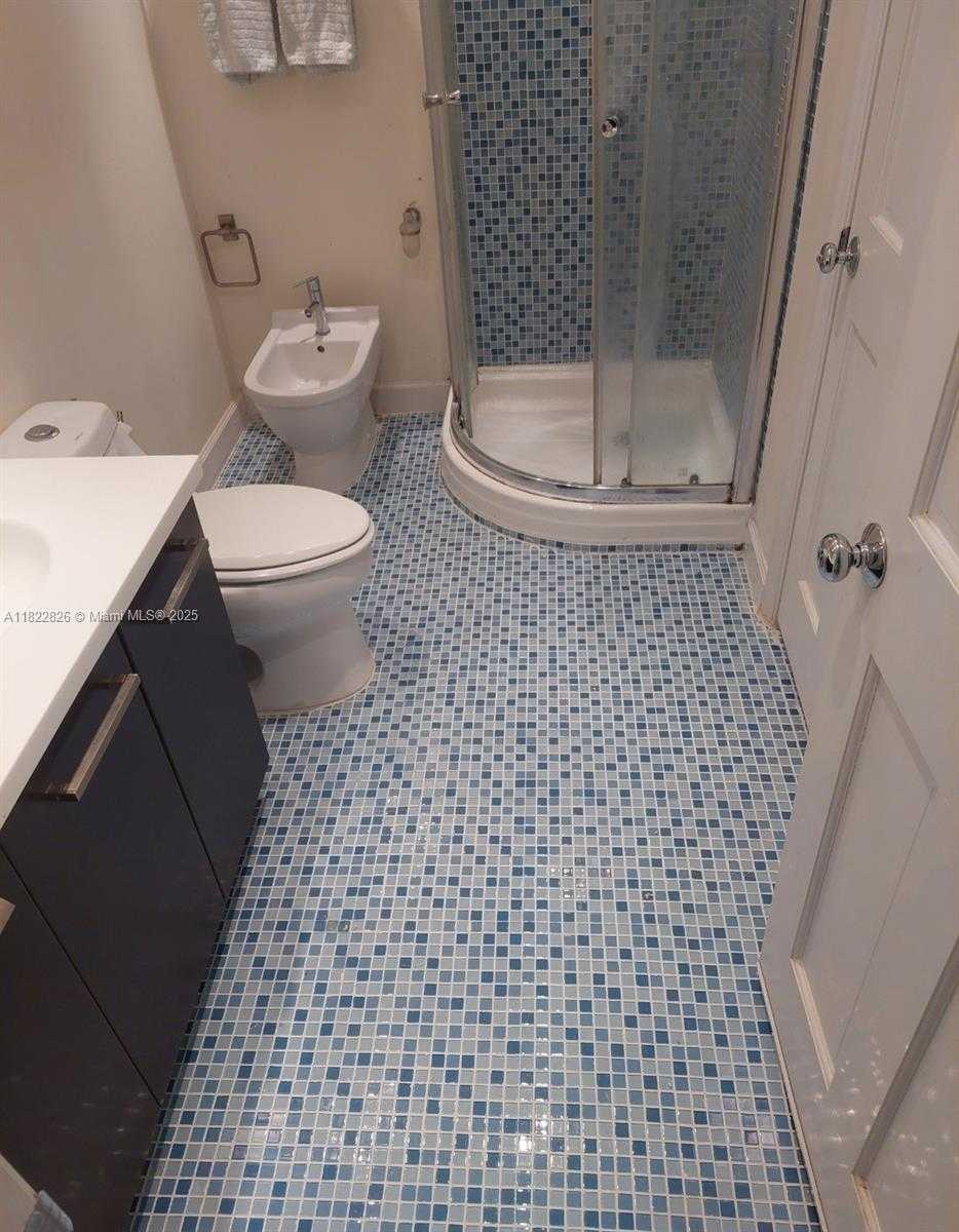 Small Image of 1614 PENNSYLVANIA AVE #1A, Miami Beach Number 16