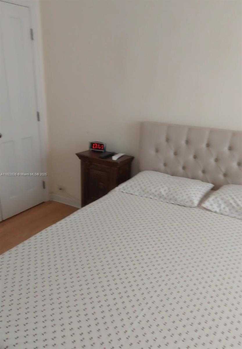 Small Image of 1614 PENNSYLVANIA AVE #1A, Miami Beach Number 19