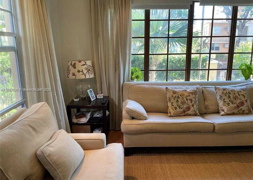 Small Image of 1614 PENNSYLVANIA AVE #1A, Miami Beach Number 2