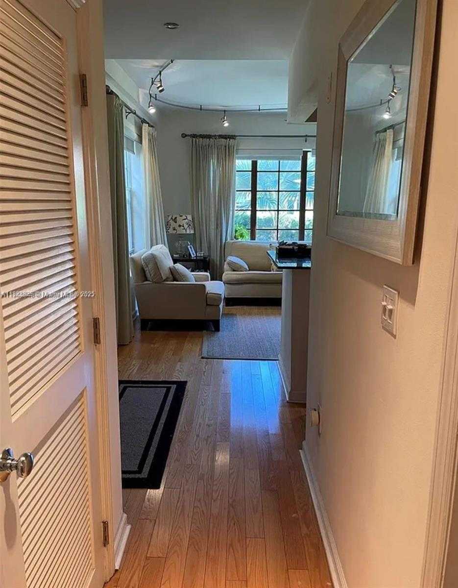 Small Image of 1614 PENNSYLVANIA AVE #1A, Miami Beach Number 7