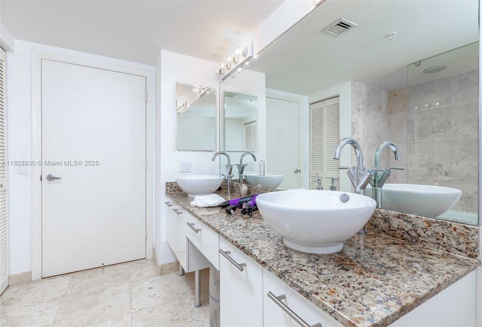 Small Image of 41 SOUTH EAST 5TH ST #706, Miami Number 14