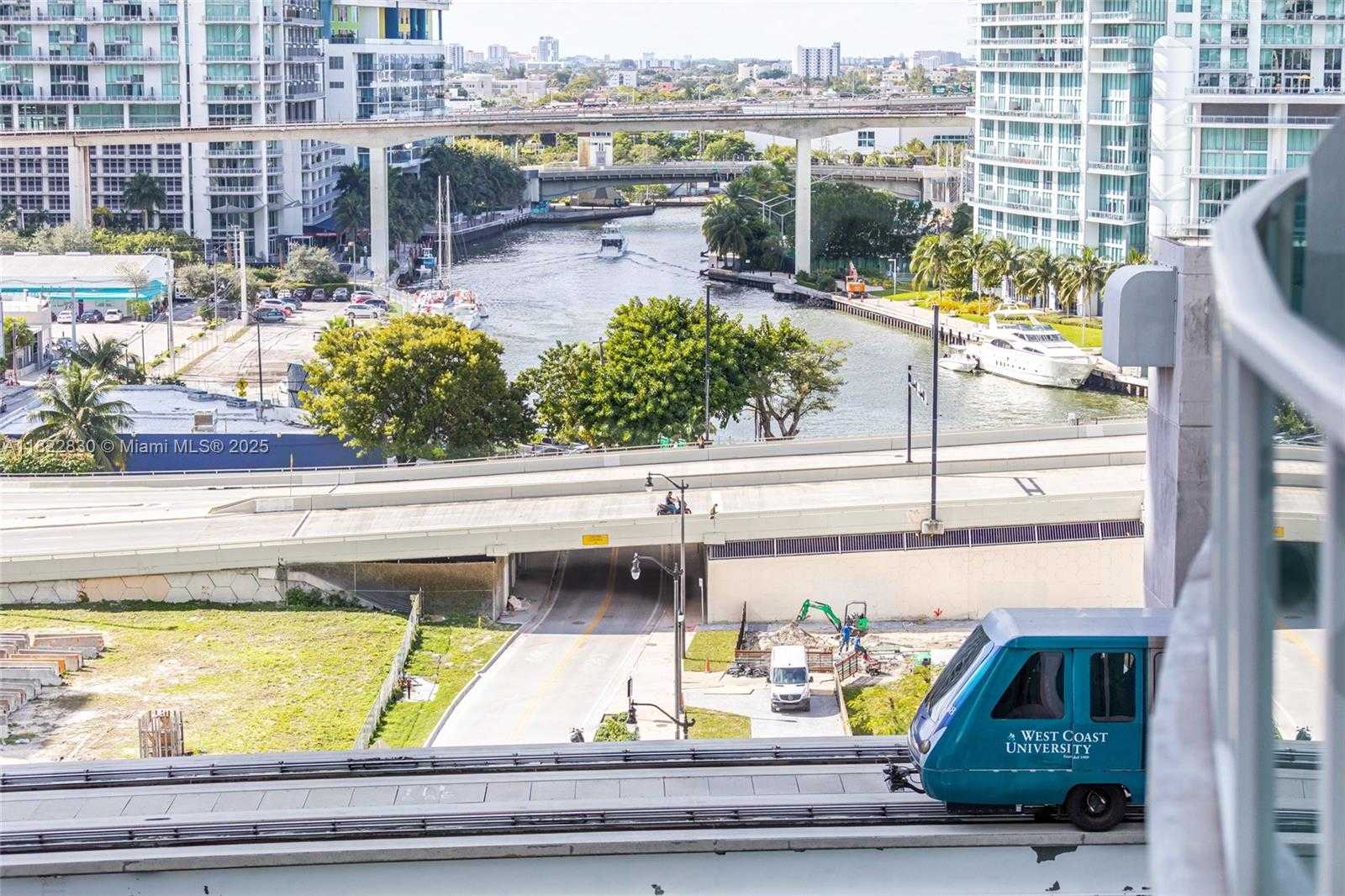 Small Image of 41 SOUTH EAST 5TH ST #706, Miami Number 25