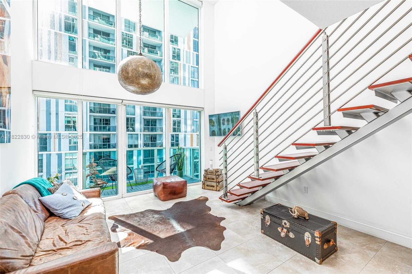 Small Image of 41 SOUTH EAST 5TH ST #706, Miami Number 3