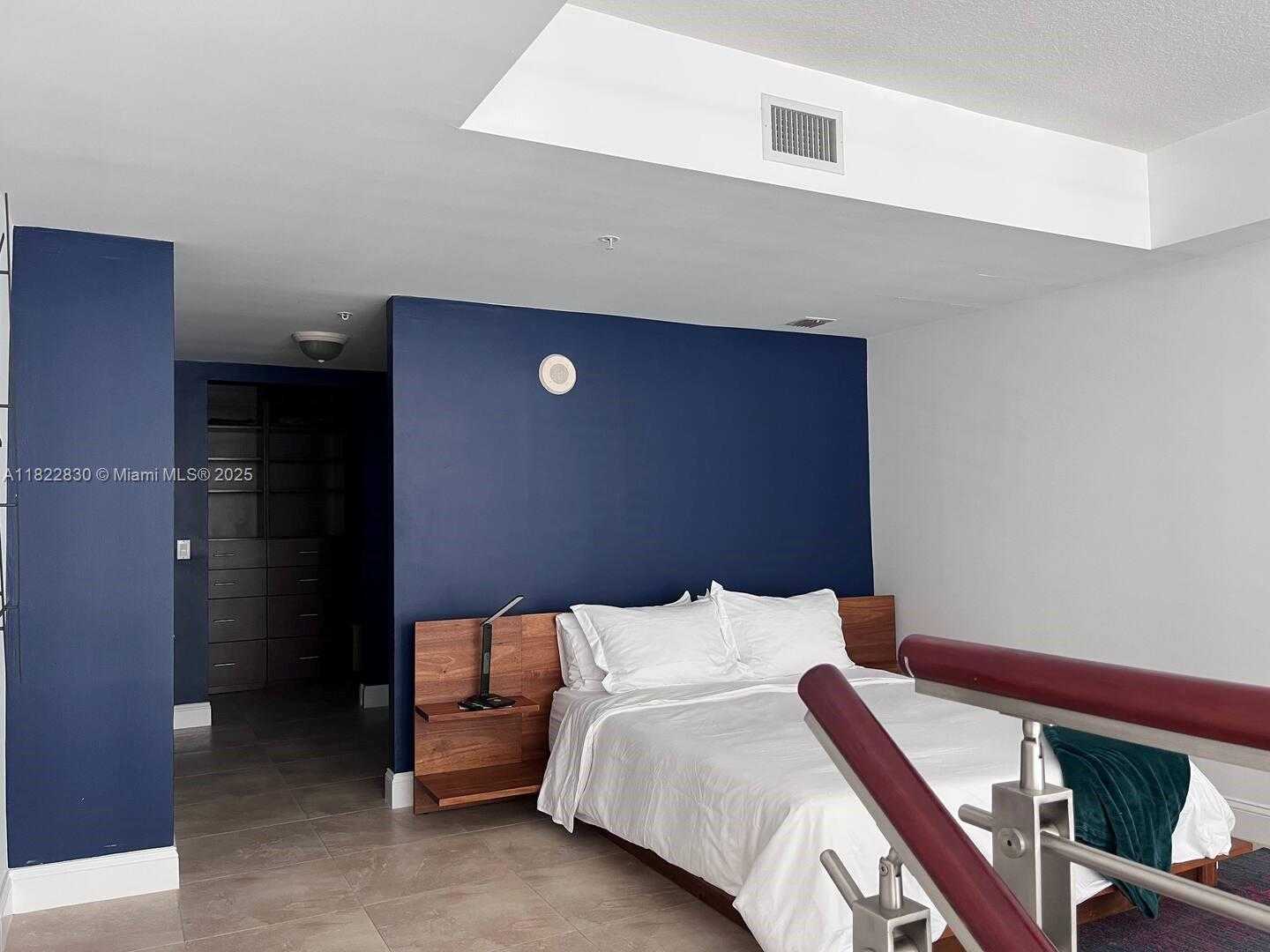 Small Image of 41 SOUTH EAST 5TH ST #706, Miami Number 8