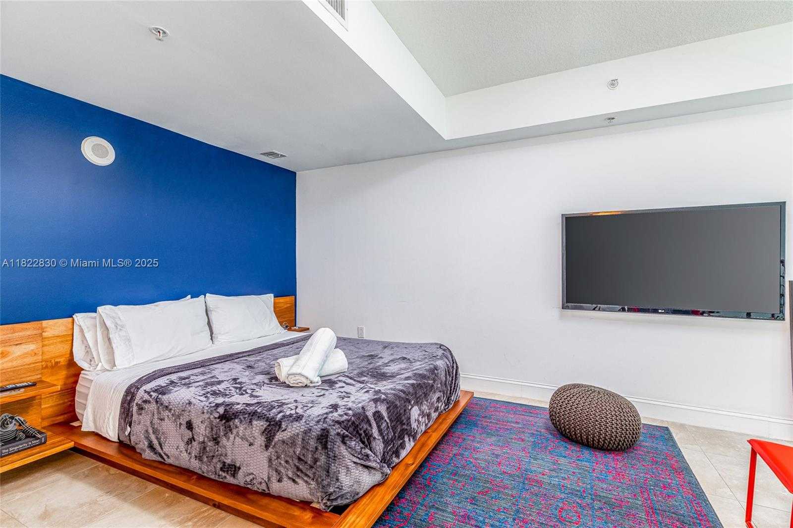 Small Image of 41 SOUTH EAST 5TH ST #706, Miami Number 9