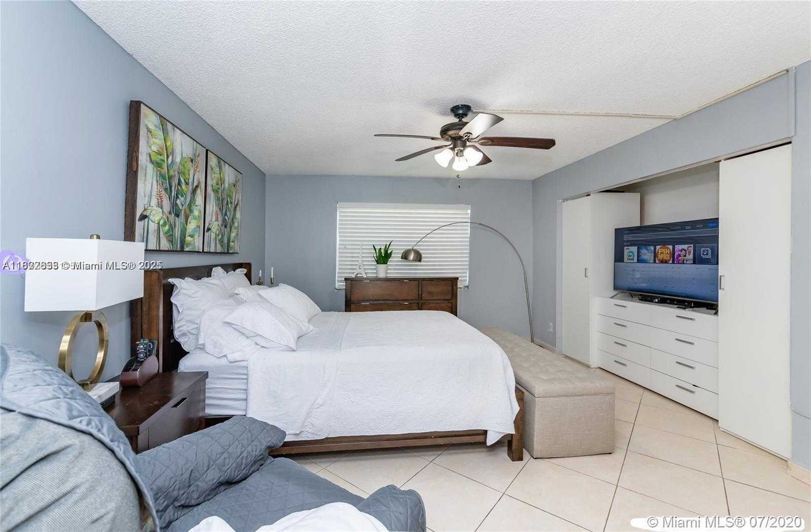 Small Image of 8405 NORTH WEST 8TH ST #206, Miami Number 2