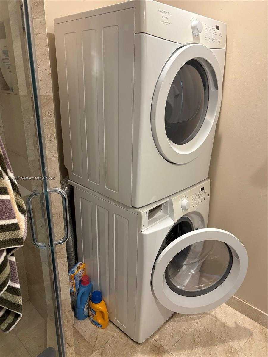 Small Image of 1720 HARRISON ST #14D, Hollywood Number 13