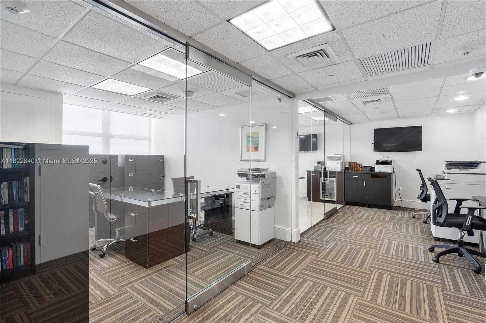 Small Image of 1830 SOUTH OCEAN DR #1101, Hallandale Beach Number 19