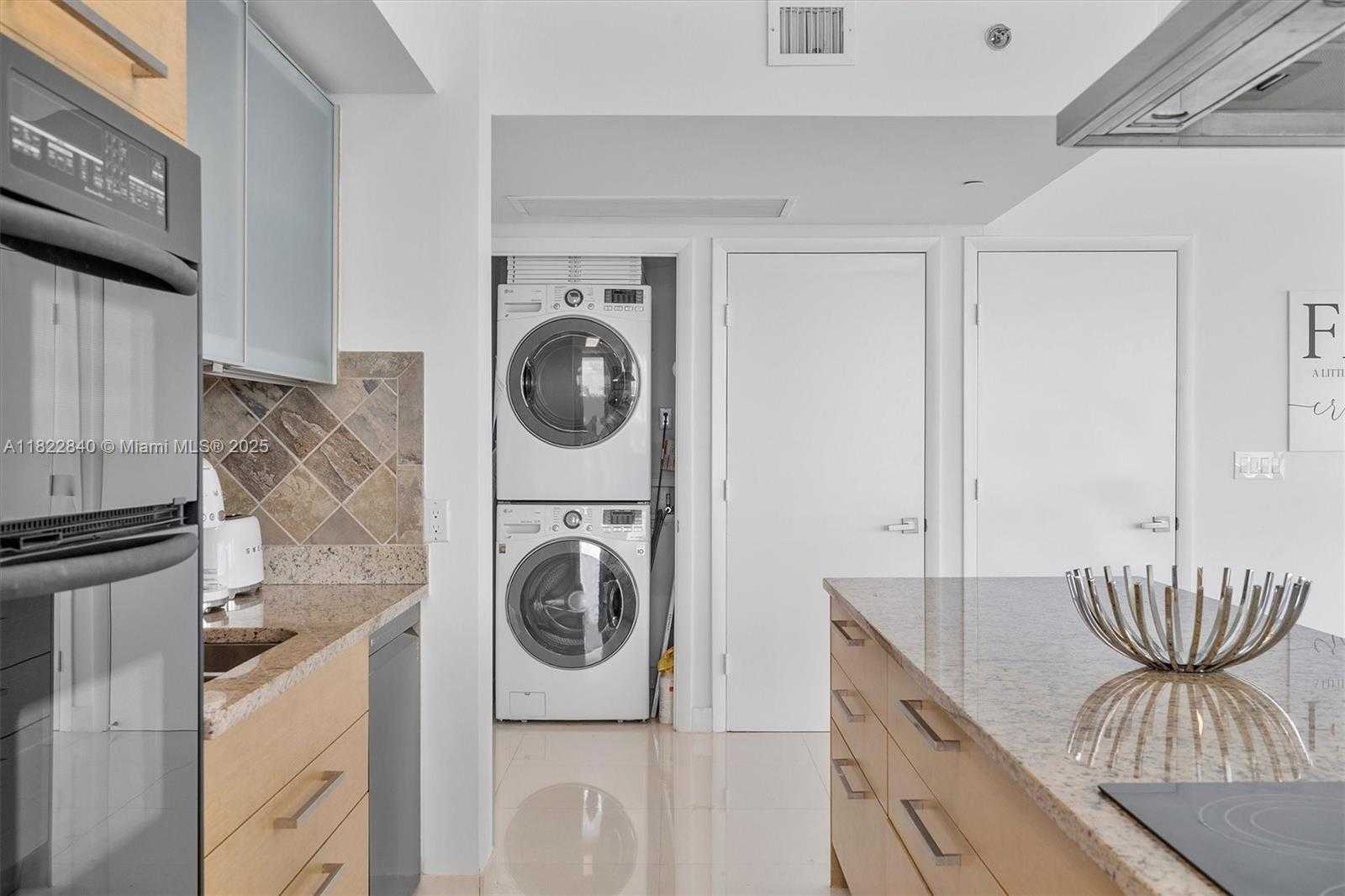 Small Image of 1830 SOUTH OCEAN DR #1101, Hallandale Beach Number 31