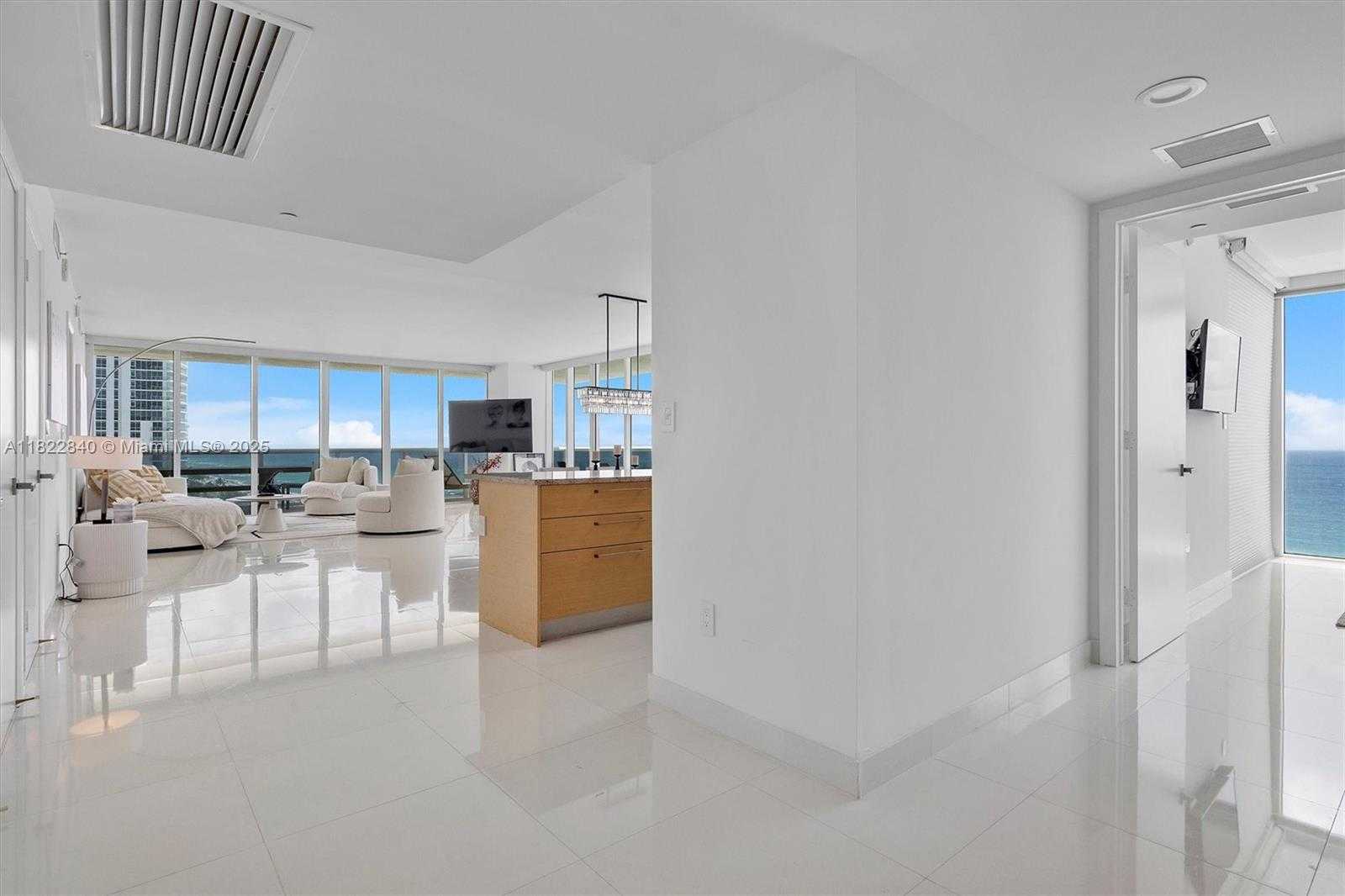 Small Image of 1830 SOUTH OCEAN DR #1101, Hallandale Beach Number 32