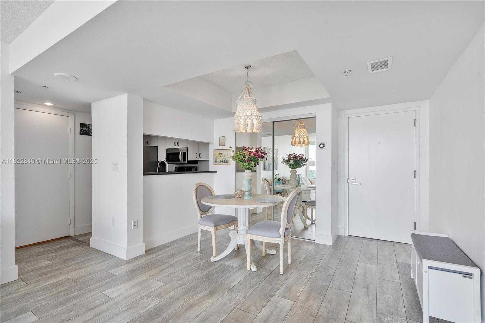 Small Image of 1830 SOUTH OCEAN DR #1101, Hallandale Beach Number 5