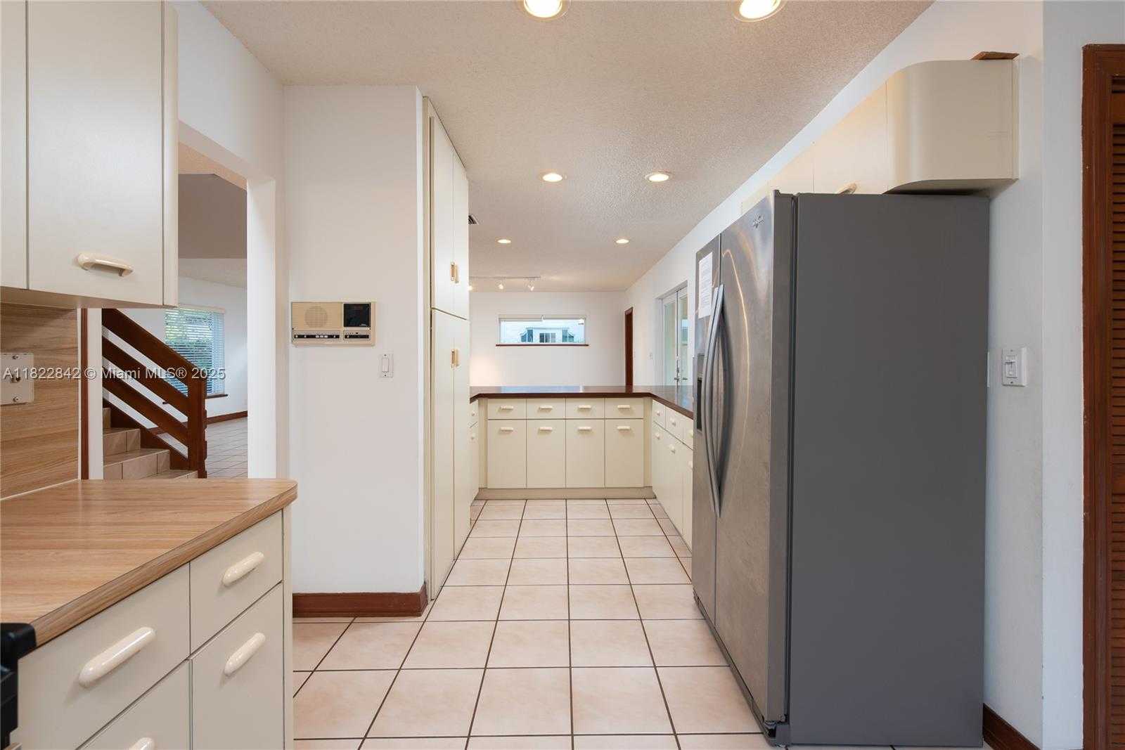 Small Image of 1910 FERDINAND ST, Coral Gables Number 11