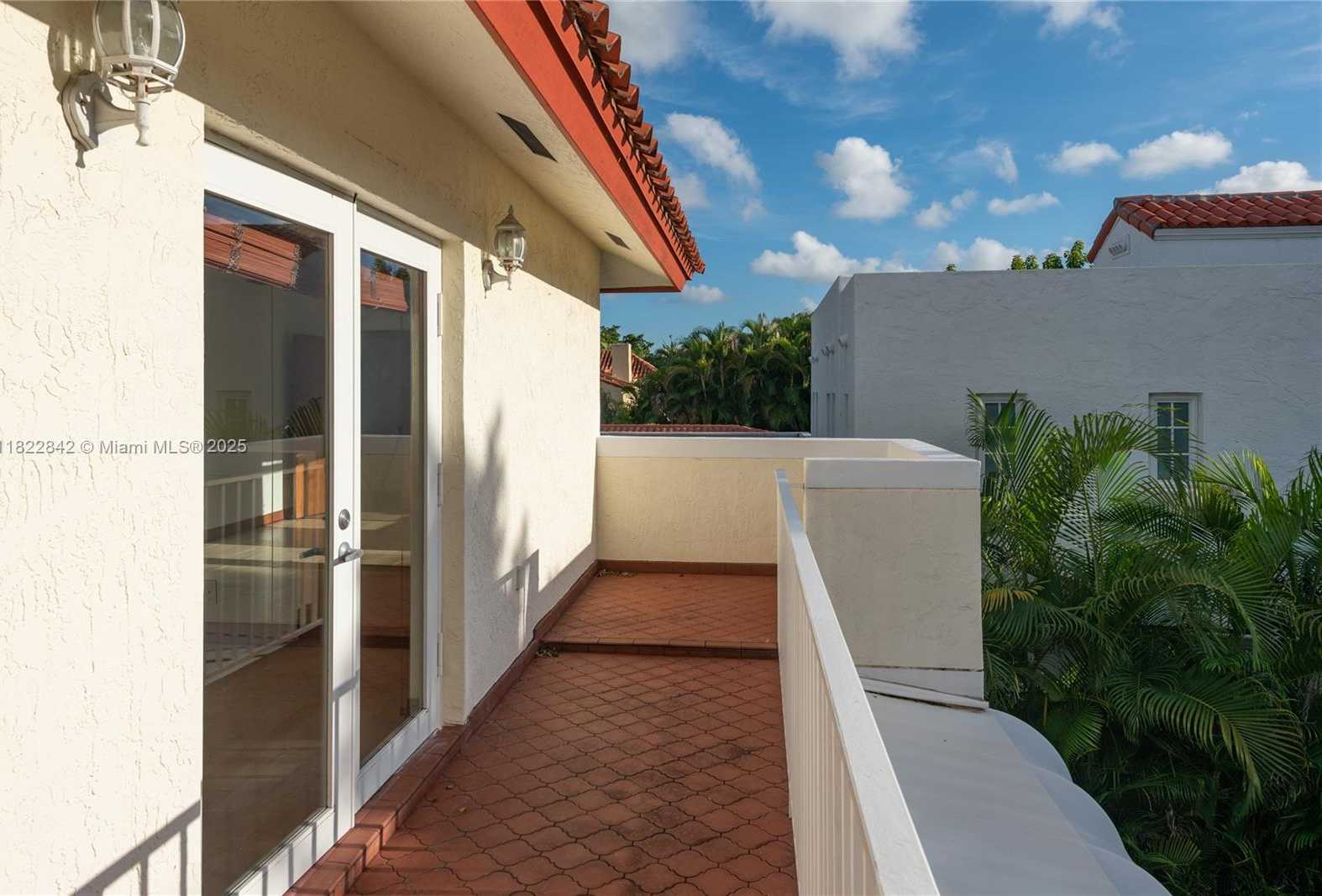 Small Image of 1910 FERDINAND ST, Coral Gables Number 30